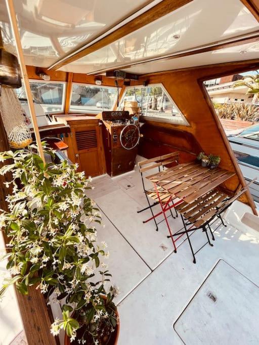 Vintage Classic 70S Boat! Hotel Sant Adrià de Besòs Eksteriør billede